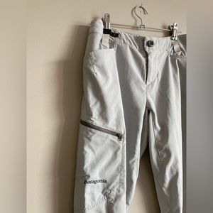 Patagonia Womens Hiking Pants Size 4 Grey COMMON THREADS PARTNERSHIP